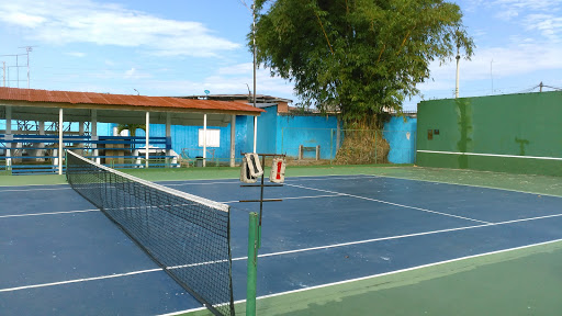 Club De Tenis